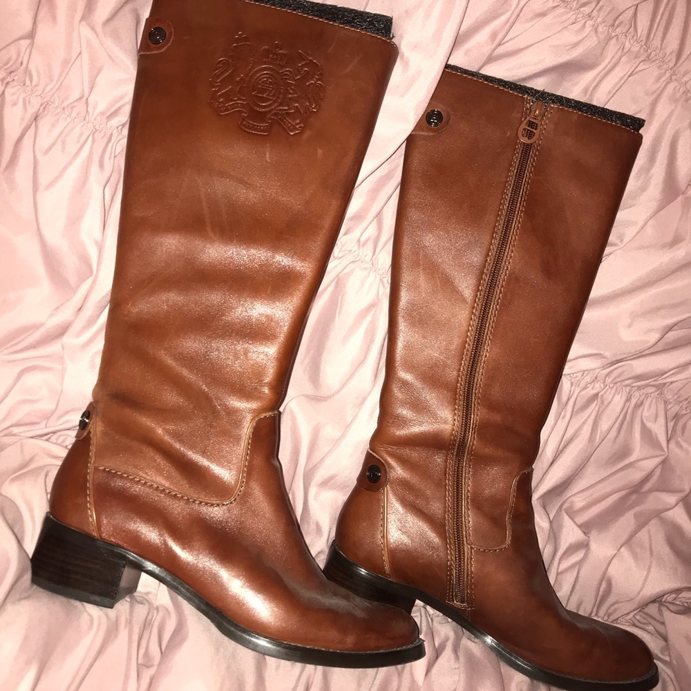 Etienne Aigner brown leather riding boots
